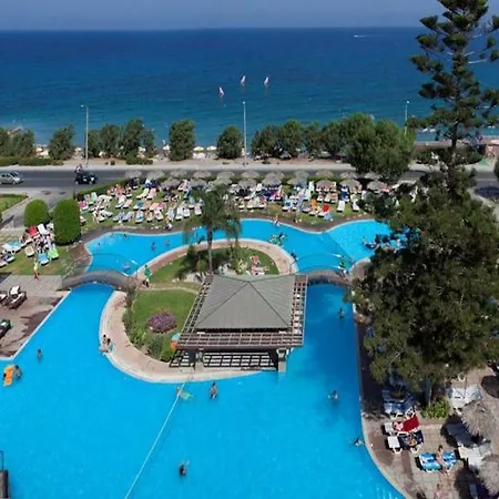 Oceanis Hotel 4*